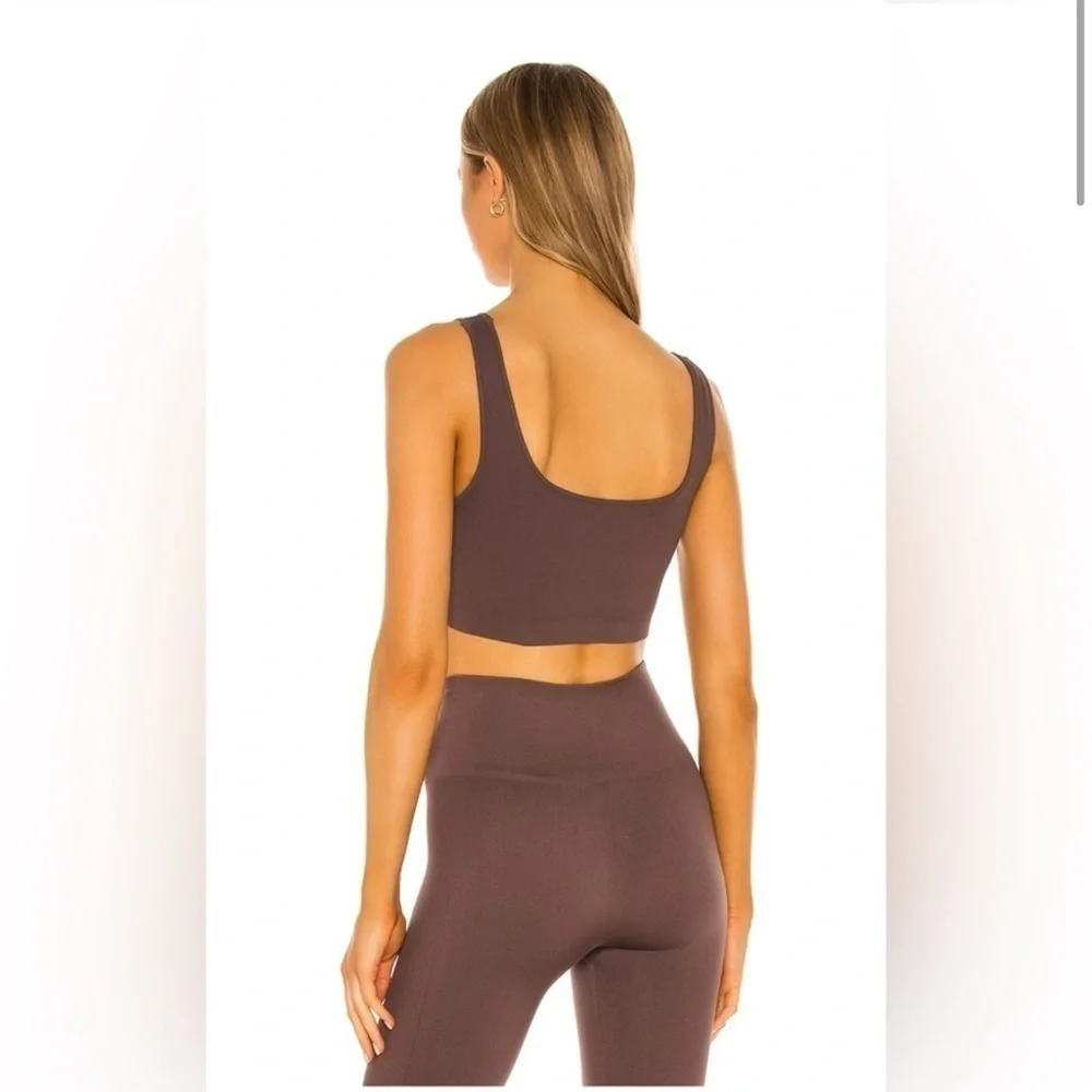 SET ACTIVE X REVOLVE Box Cut Sports Bra in Monaco sizes M, L NWOT minimalist - Picture 3 of 4